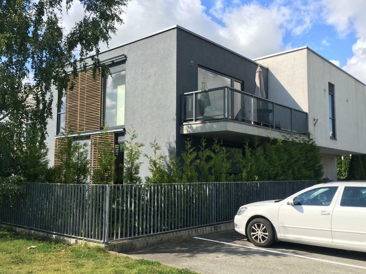 Papli 34 Apartment With Pool Παρνού Εξωτερικό φωτογραφία